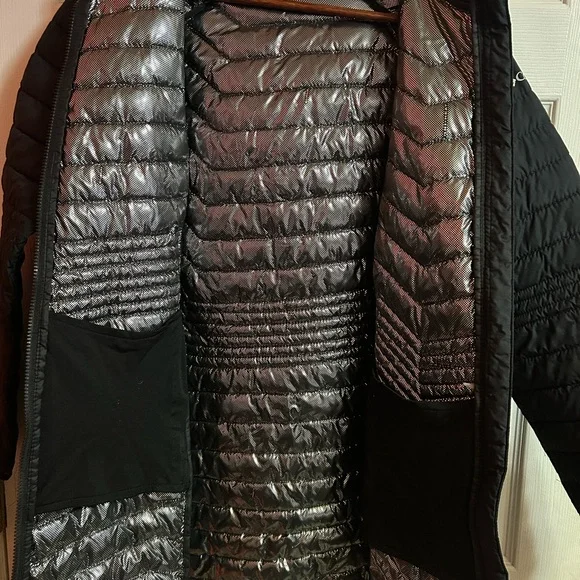 Columbia Women's Black Quilted Puffer Jacket, Size L pre owned - Picture 5 of 17